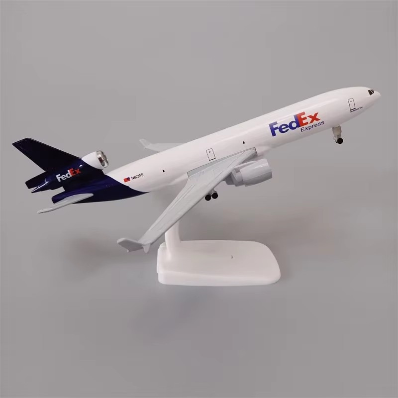 Modelo de avión 20cm Air Fedex - Model Kit Centaur reseña y precio