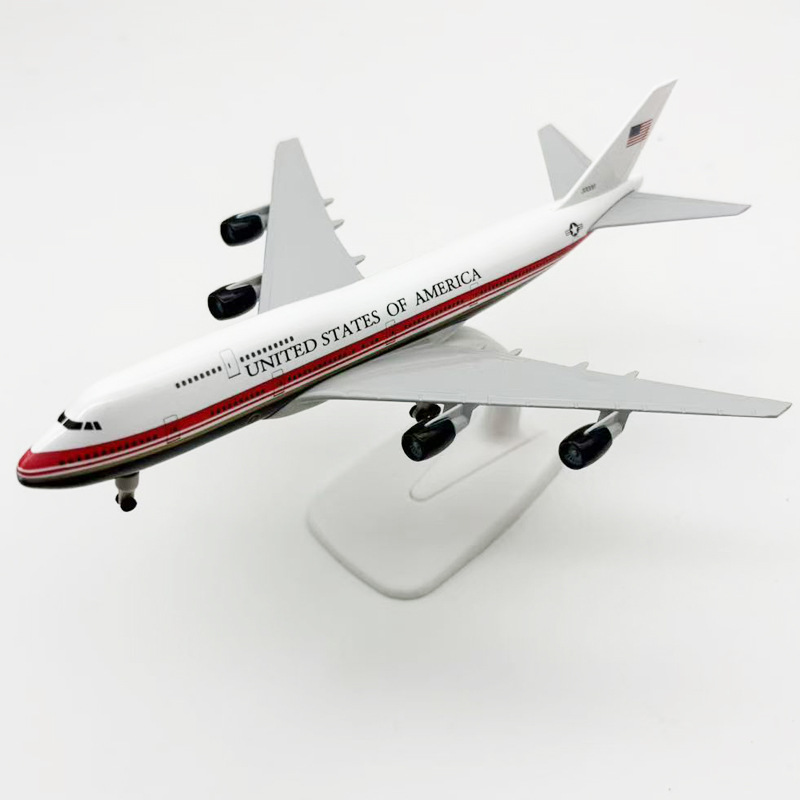 Nuevo Avión Miniatura de 20cm  - Model Kit Store reseña y precio