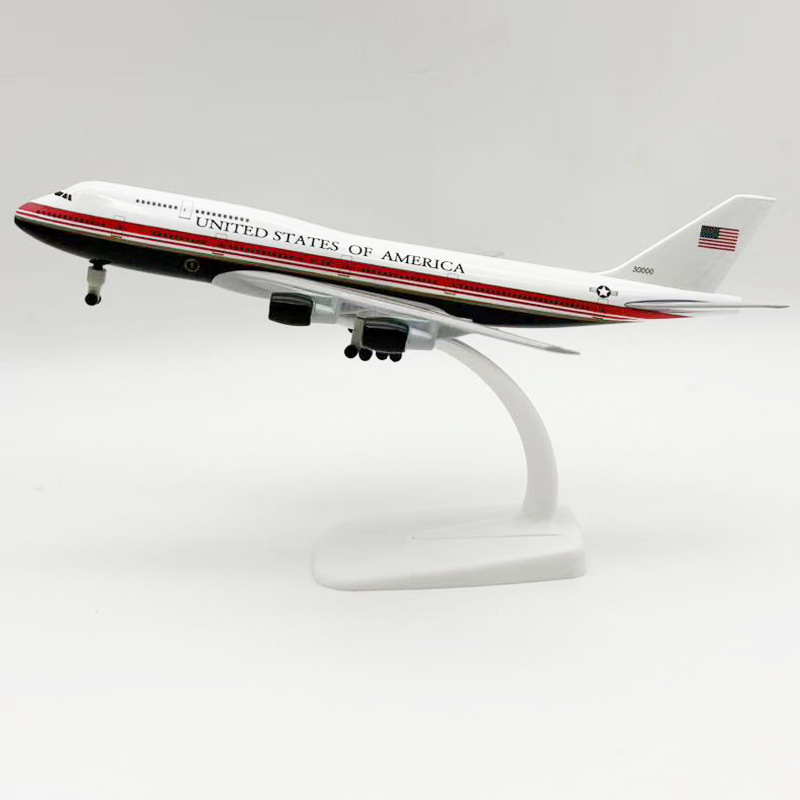 Nuevo Avión Miniatura de 20cm  - Model Kit Store reseña y precio